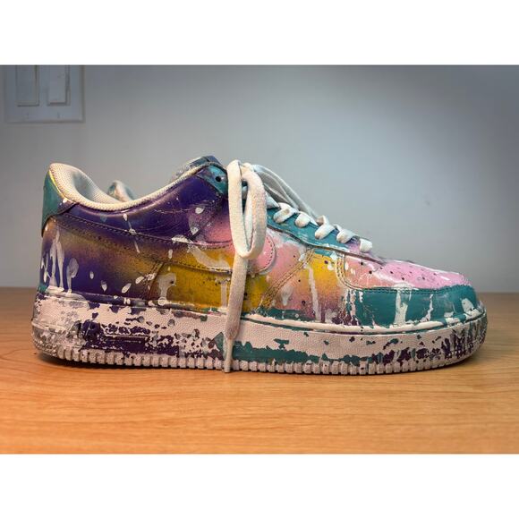 Athletic_Shoes